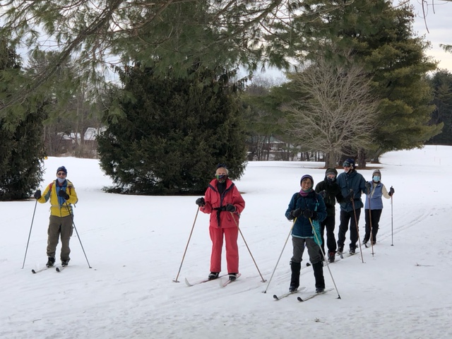 Brookhaven-Ski-group-on-trail